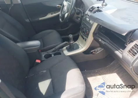 2010 Toyota Corolla S z USA, uszkodzony, nr VIN 2T1BU4EEXAC438959